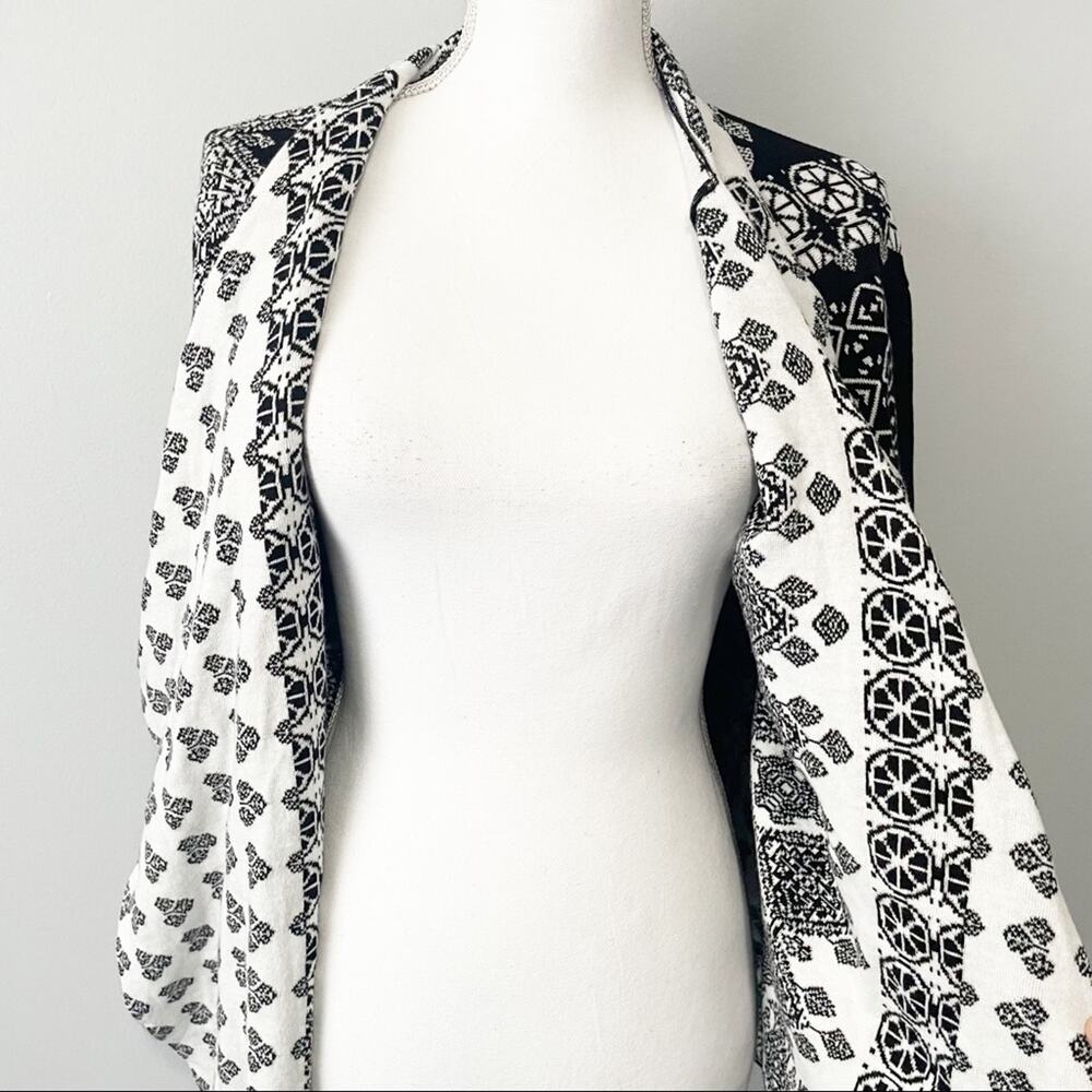 Lucky Brand black white open drape cardigan size large NWT waterfall - Picture 9 of 9